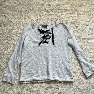 French Kyss Tie Front Top | L